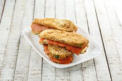 Zucchini rebozado en panko con mozzarella y salmón ahumado